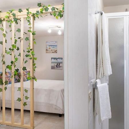 Апартаменты Casa Della Nonna Teresa Бордигера Экстерьер фото